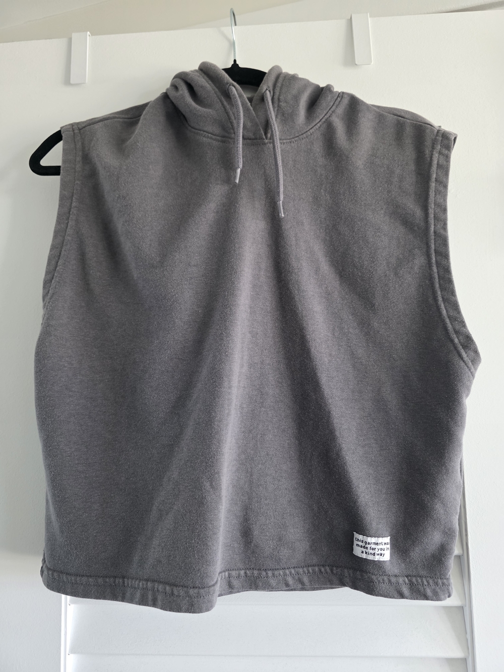 H&M Gray Sleeveless Muscle Tee Hoodie